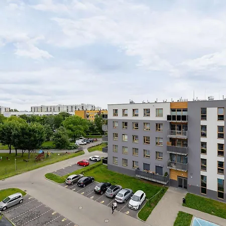 Przestronny W Zielonej Okolicy Parking By Renters Apartamento