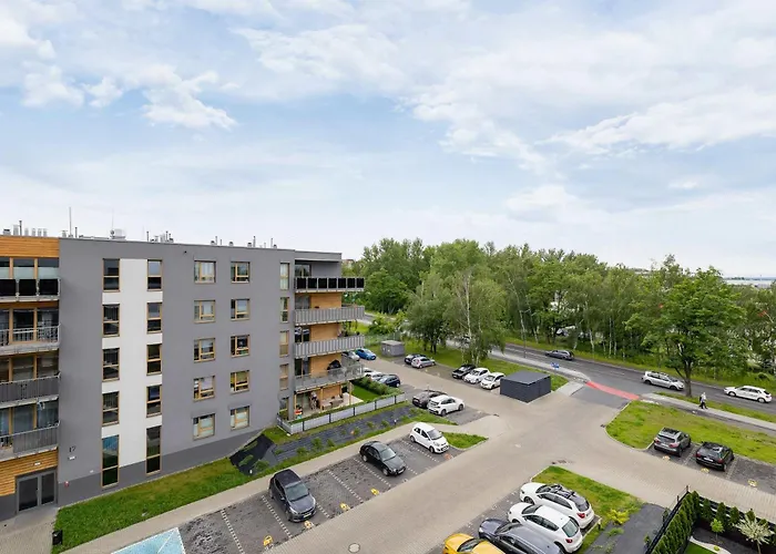 Przestronny W Zielonej Okolicy Parking By Renters *