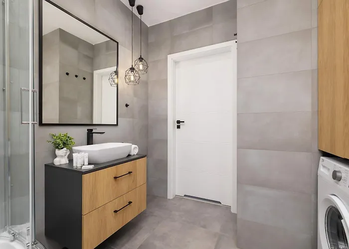 Przestronny W Zielonej Okolicy Parking By Renters Sosnowiec