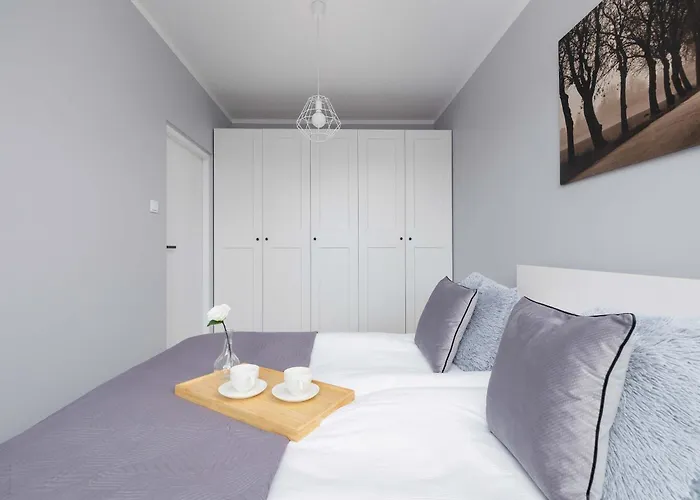 Przestronny W Zielonej Okolicy Parking By Renters * Sosnowiec