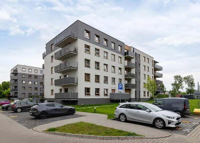 Przestronny W Zielonej Okolicy Parking By Renters *